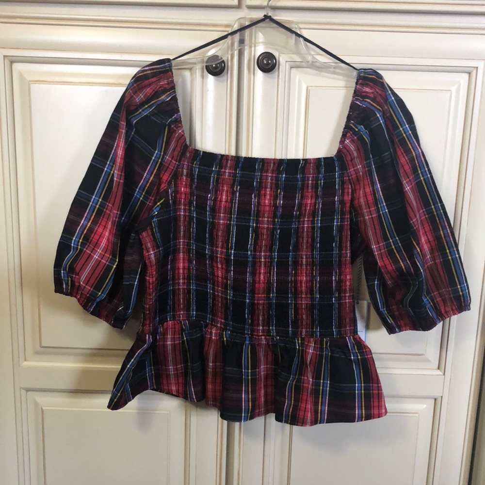 NWT Women’s Top